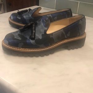 Jon Josefs Women’s Tassel Camouflage Loafers